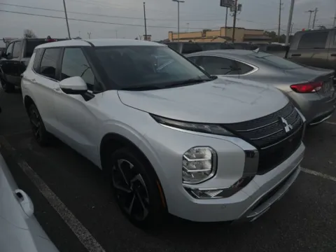 Photos of 2024 Mitsubishi Outlander SE for sale in Macon, GA at ALM CDJR Macon