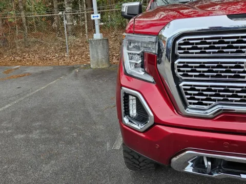 More photos of 2020 GMC Sierra 1500 Denali at ALM CDJR Macon, GA