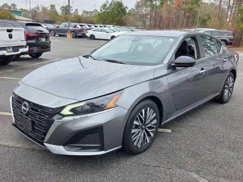 Another view of 2024 Nissan Altima 2.5 SV for sale in Macon, GA at ALM CDJR Macon