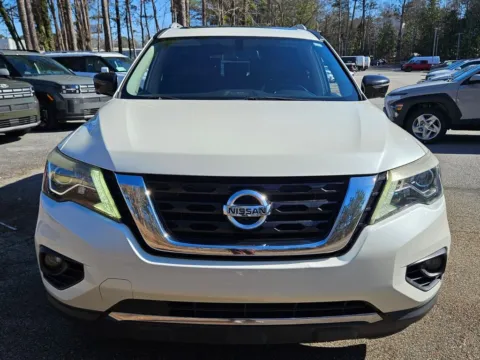 Photos of 2017 Nissan Pathfinder Platinum for sale in Macon, GA at ALM CDJR Macon