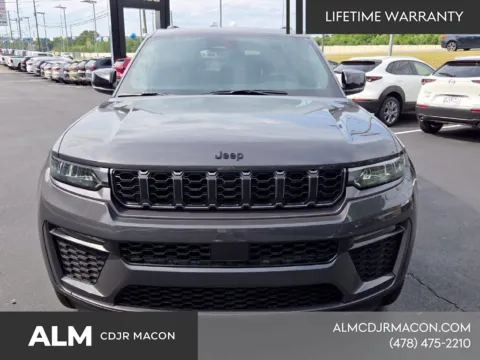 More photos of 2026 Jeep Grand Cherokee Limited at ALM CDJR Macon, GA