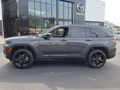 More photos of 2026 Jeep Grand Cherokee Limited at ALM CDJR Macon, GA