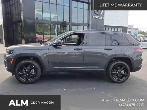 More photos of 2026 Jeep Grand Cherokee Limited at ALM CDJR Macon, GA