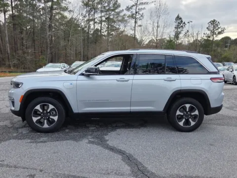 More photos of 2024 Jeep Grand Cherokee 4xe at ALM CDJR Macon, GA