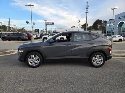 More photos of 2025 Hyundai Kona SE at ALM CDJR Macon, GA