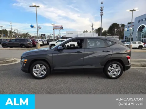 More photos of 2025 Hyundai Kona SE at ALM CDJR Macon, GA