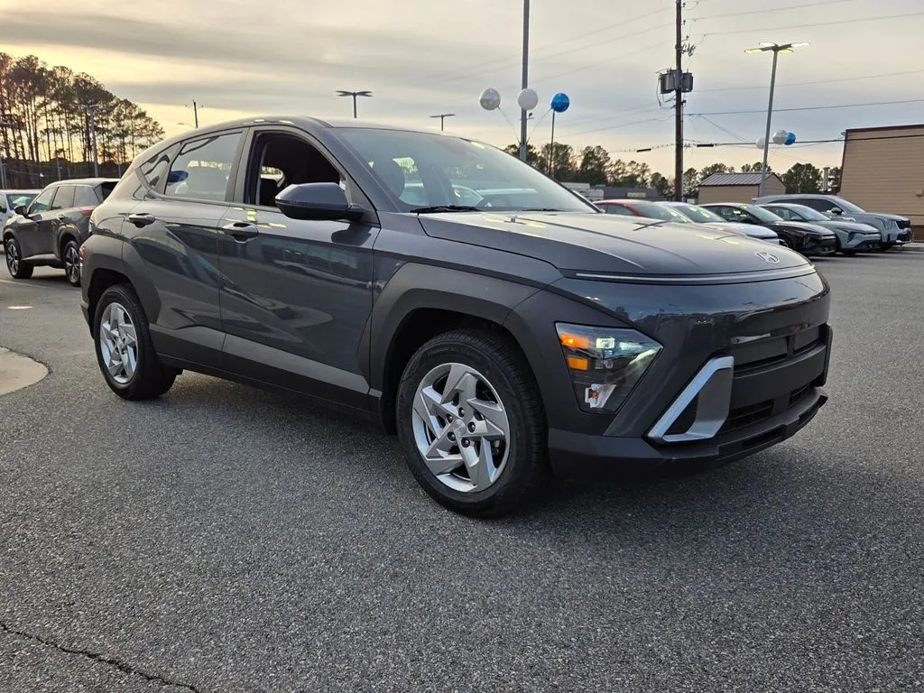 Gray 2025 Hyundai Kona SE for sale in Macon, GA