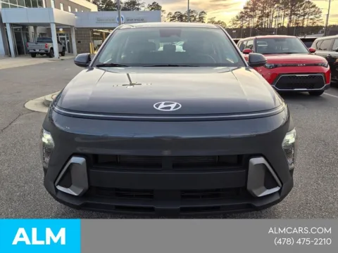Another view of 2025 Hyundai Kona SE for sale in Macon, GA at ALM CDJR Macon