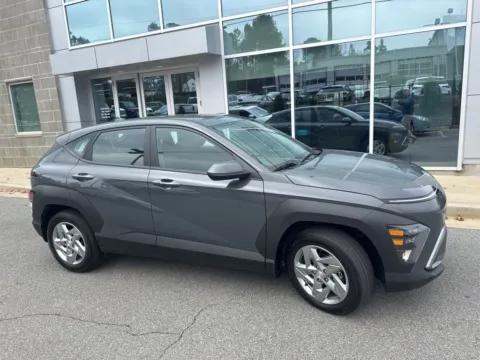 More photos of 2025 Hyundai Kona SE at ALM CDJR Macon, GA