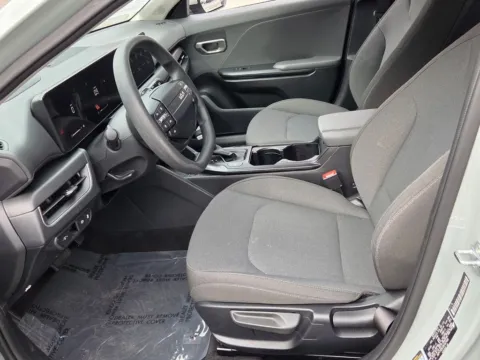 More photos of 2025 Kia K4 LXS at ALM CDJR Macon, GA