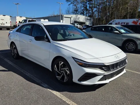 White 2025 Hyundai Elantra SEL Sport for sale in Macon, GA