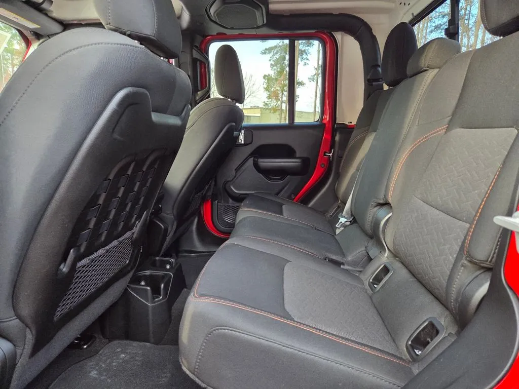 2021 Jeep Gladiator Mojave - Photo 6