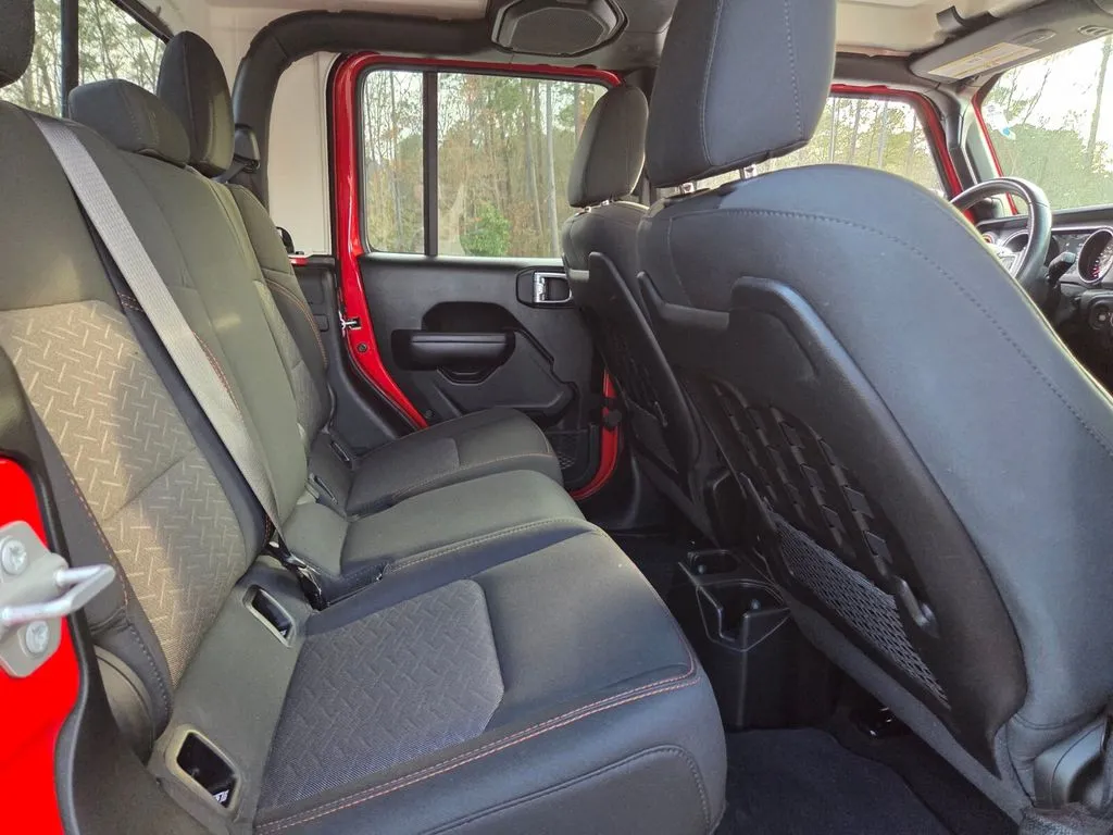 2021 Jeep Gladiator Mojave - Photo 14