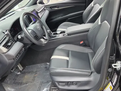 More photos of 2025 Toyota Camry SE at ALM CDJR Macon, GA