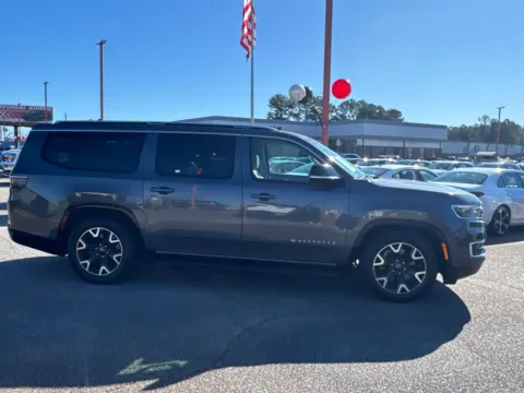 More photos of 2023 Jeep Wagoneer L Series III at ALM CDJR Macon, GA