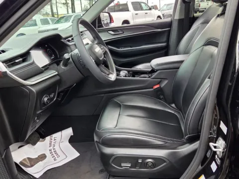 More photos of 2023 Jeep Grand Cherokee L Limited at ALM CDJR Macon, GA