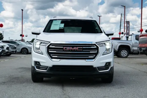 Another view of 2023 GMC Terrain SLT for sale in Macon, GA at ALM CDJR Macon