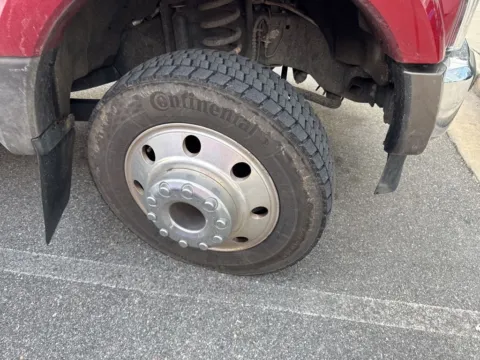 More photos of 2022 Ford F-450SD King Ranch at ALM CDJR Macon, GA