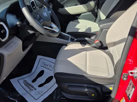 More photos of 2025 Hyundai Venue SEL at ALM CDJR Macon, GA