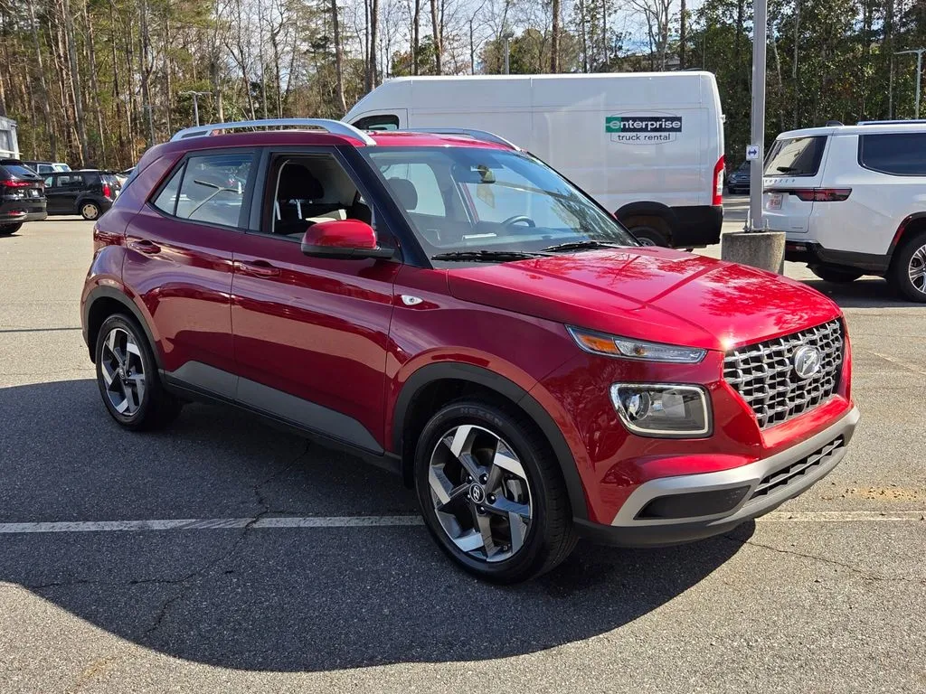Red 2025 Hyundai Venue SEL for sale in Macon, GA
