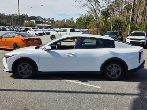 More photos of 2025 Kia K4 LXS at ALM CDJR Macon, GA