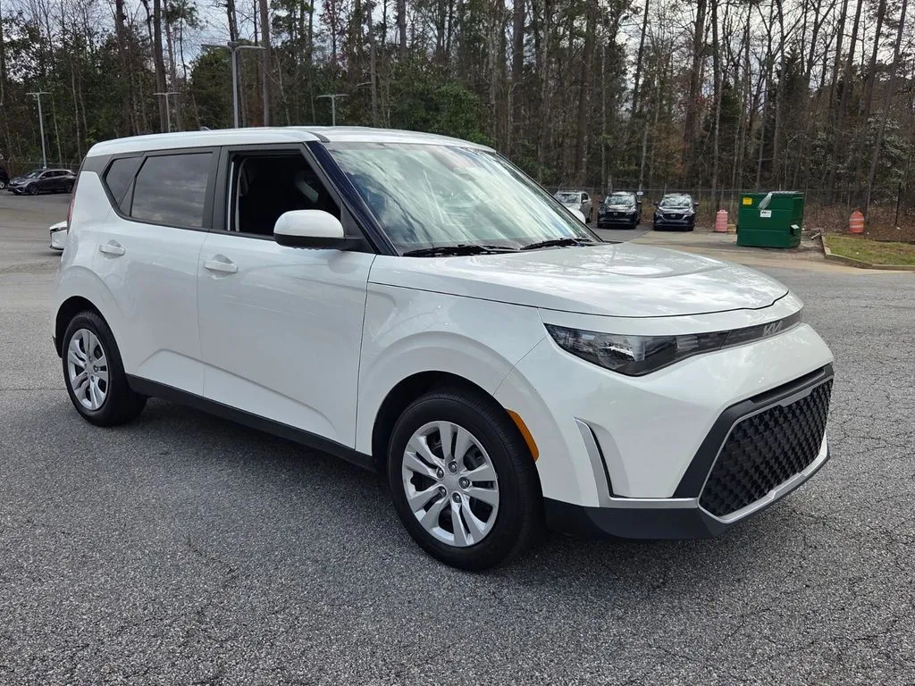 White 2025 Kia Soul LX for sale in Macon, GA