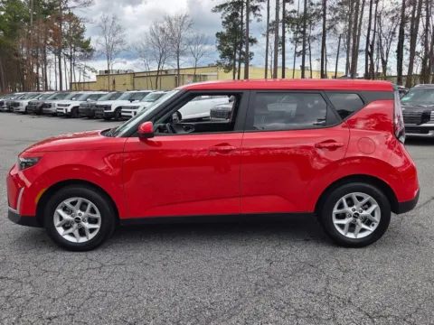 More photos of 2025 Kia Soul LX at ALM CDJR Macon, GA