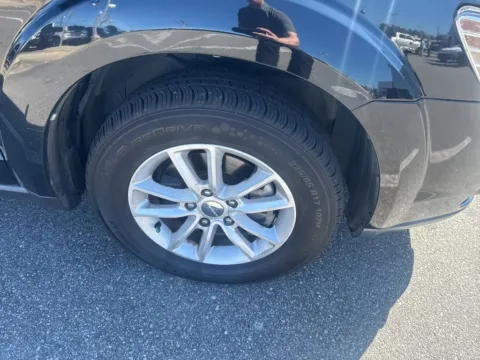 More photos of 2017 Dodge Journey SXT at ALM CDJR Macon, GA