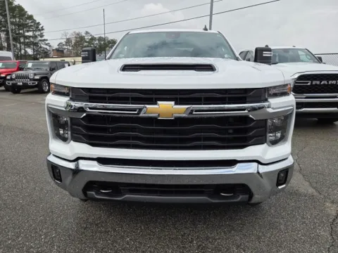 Photos of 2025 Chevrolet Silverado 2500HD LT for sale in Macon, GA at ALM CDJR Macon