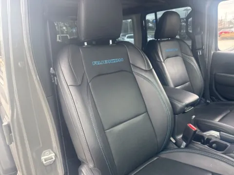 More photos of 2021 Jeep Wrangler Unlimited Rubicon 4xe at ALM CDJR Macon, GA