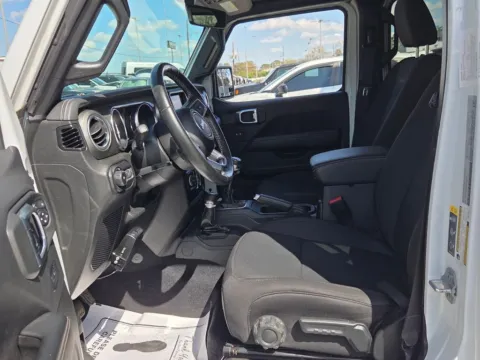 More photos of 2022 Jeep Wrangler Unlimited Sahara at ALM CDJR Macon, GA