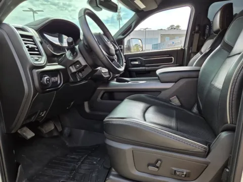 More photos of 2022 Ram 2500 Laramie at ALM CDJR Macon, GA