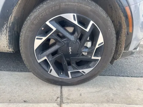 More photos of 2025 Kia Sportage SX-Prestige at ALM CDJR Macon, GA