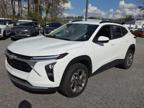 Another view of 2025 Chevrolet Trax LT for sale in Macon, GA at ALM CDJR Macon