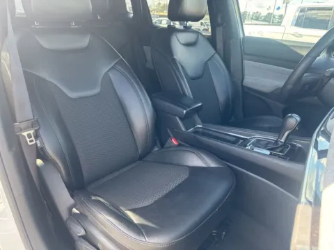 More photos of 2024 Jeep Compass Latitude at ALM CDJR Macon, GA