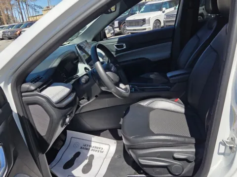 More photos of 2024 Jeep Compass Latitude at ALM CDJR Macon, GA