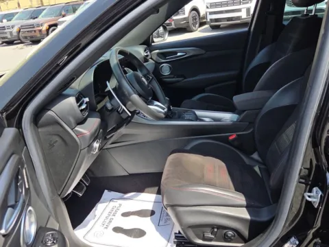 More photos of 2024 Dodge Hornet R/T Plus at ALM CDJR Macon, GA