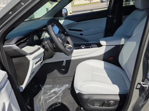 More photos of 2026 Jeep Cherokee Limited at ALM CDJR Macon, GA