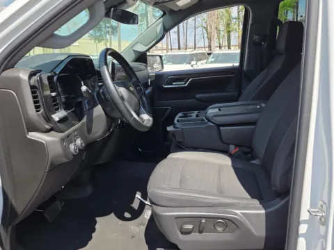More photos of 2025 Chevrolet Silverado 1500 LT at ALM CDJR Macon, GA