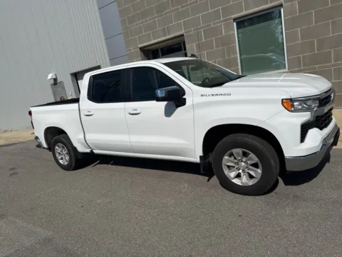More photos of 2025 Chevrolet Silverado 1500 LT at ALM CDJR Macon, GA