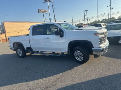 More photos of 2025 Chevrolet Silverado 2500HD LT at ALM CDJR Macon, GA