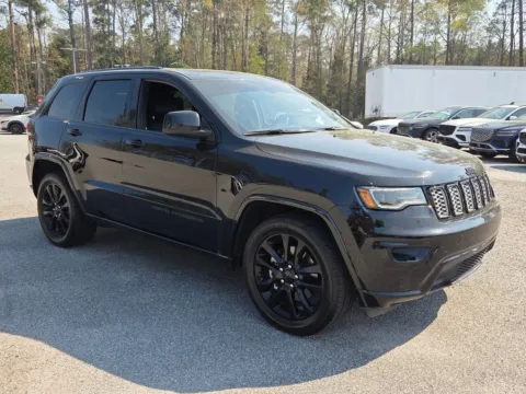 Black 2021 Jeep Grand Cherokee Laredo X for sale in Macon, GA