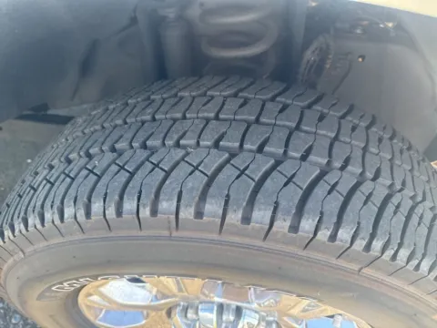 More photos of 2021 Ford F-250SD Lariat at ALM CDJR Macon, GA