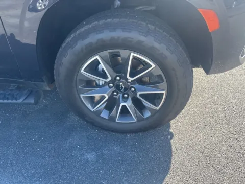 More photos of 2023 Chevrolet Tahoe Z71 at ALM CDJR Macon, GA