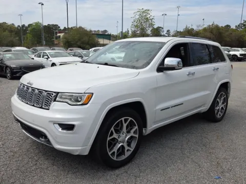 Another view of 2021 Jeep Grand Cherokee Overland for sale in Macon, GA at ALM CDJR Macon