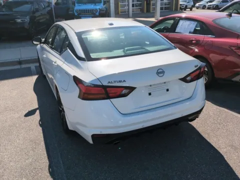 Photos of 2025 Nissan Altima 2.5 SR for sale in Macon, GA at ALM CDJR Macon