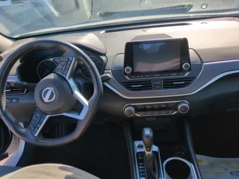 More photos of 2025 Nissan Altima 2.5 SR at ALM CDJR Macon, GA