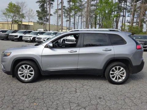 More photos of 2021 Jeep Cherokee Latitude at ALM CDJR Macon, GA