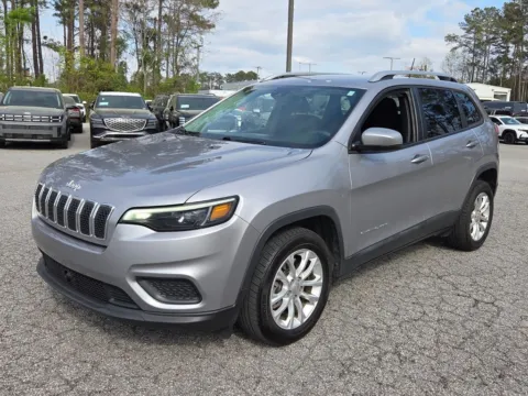 Another view of 2021 Jeep Cherokee Latitude for sale in Macon, GA at ALM CDJR Macon