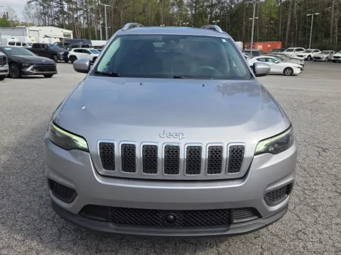 Photos of 2021 Jeep Cherokee Latitude for sale in Macon, GA at ALM CDJR Macon